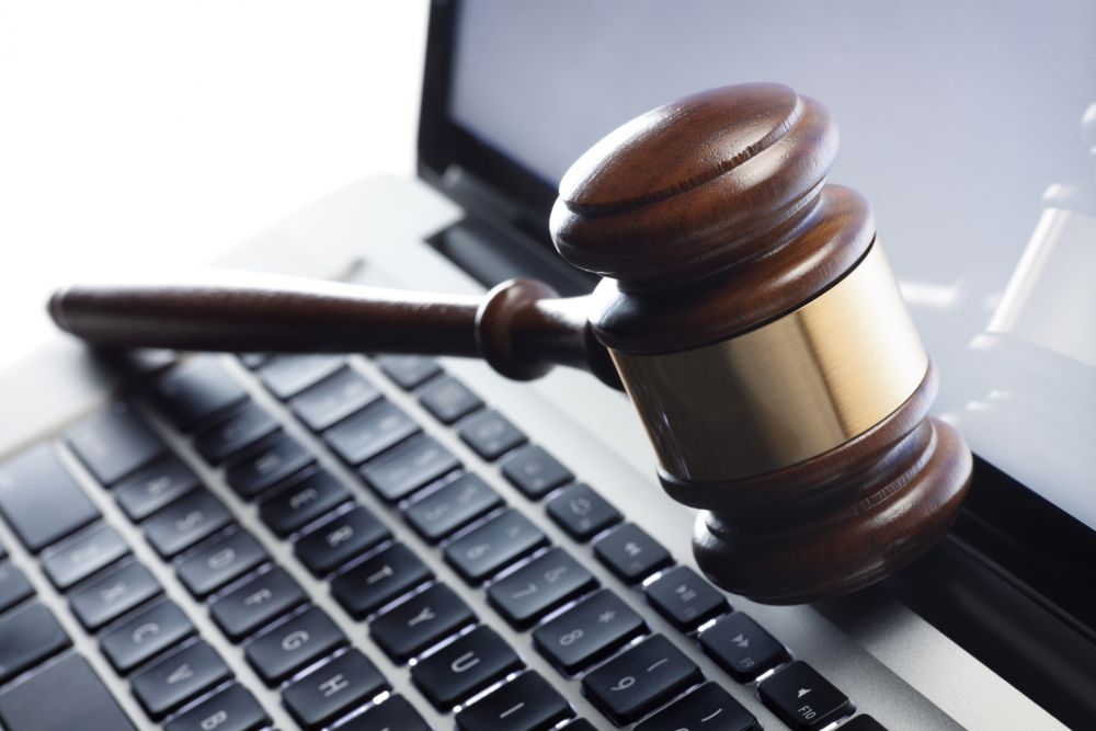 Unlocking Opportunities of Online Criminal Justice